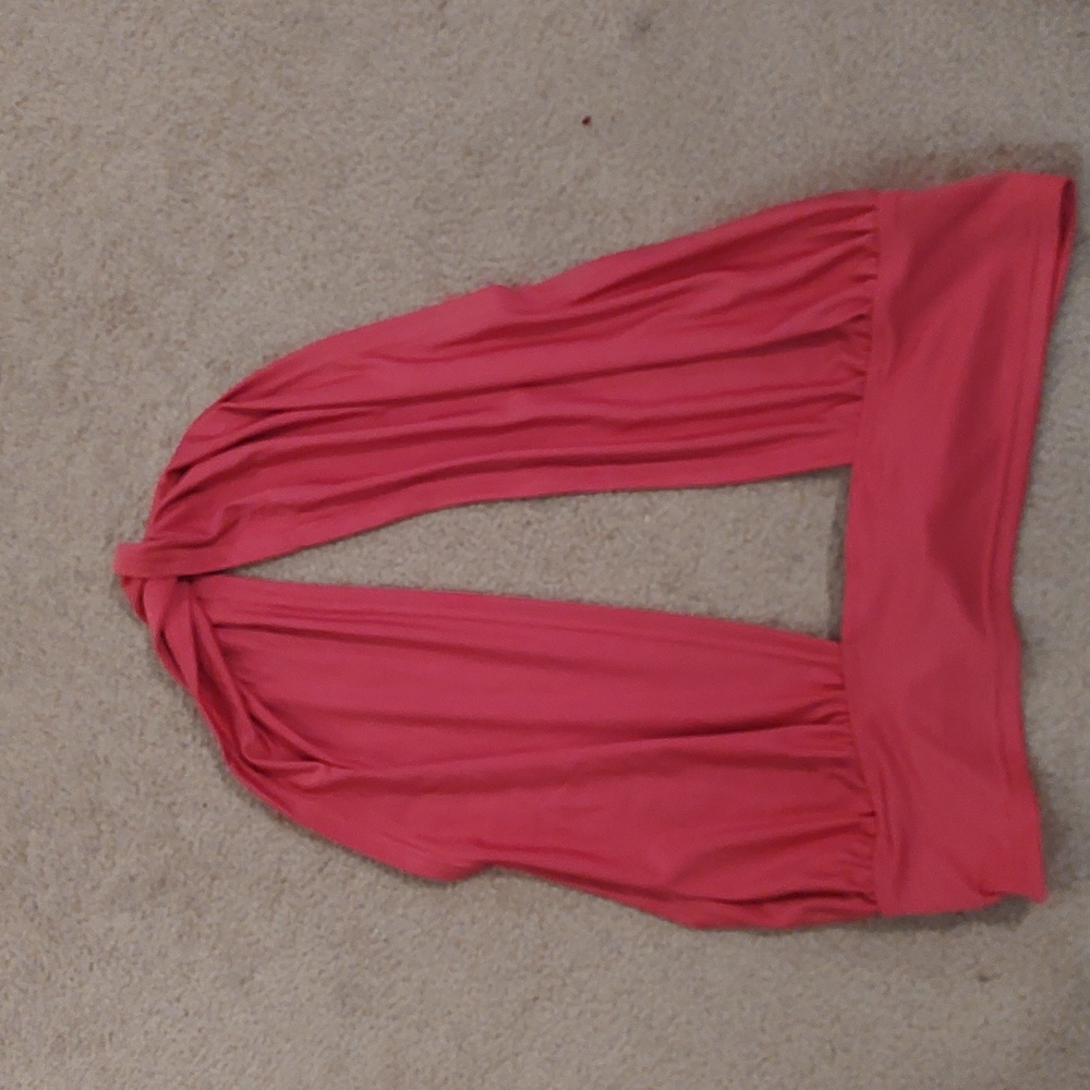Low cut halter with band